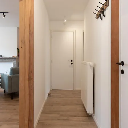 The Break Your Cozy Coastal Escape And Free Parking Appartamento Ostenda